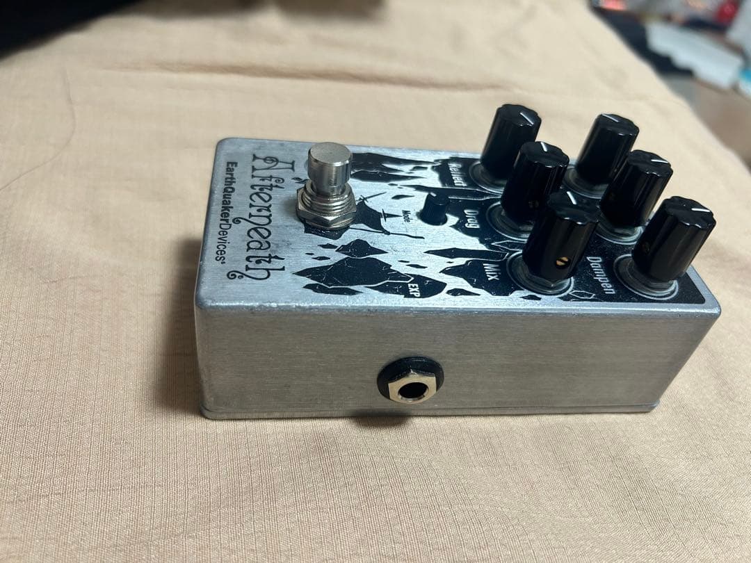 ギター EarthQuaker Devices Afterneath