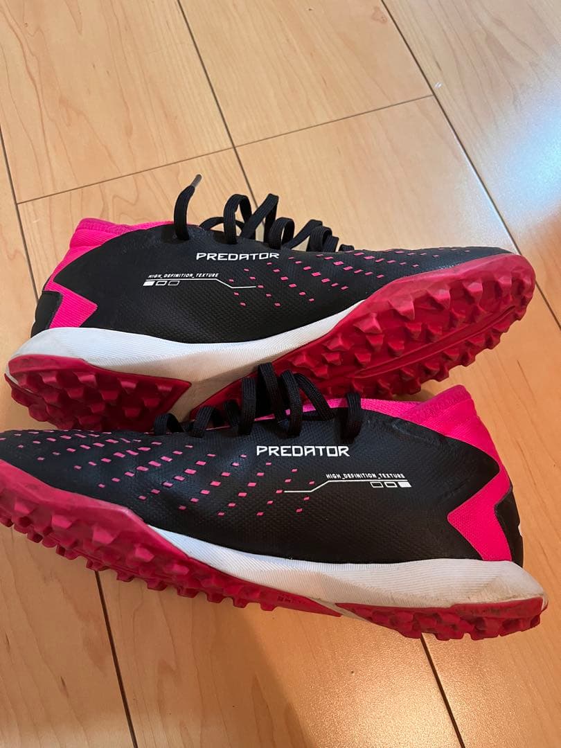 adidas トレーニングシューズ　25cm