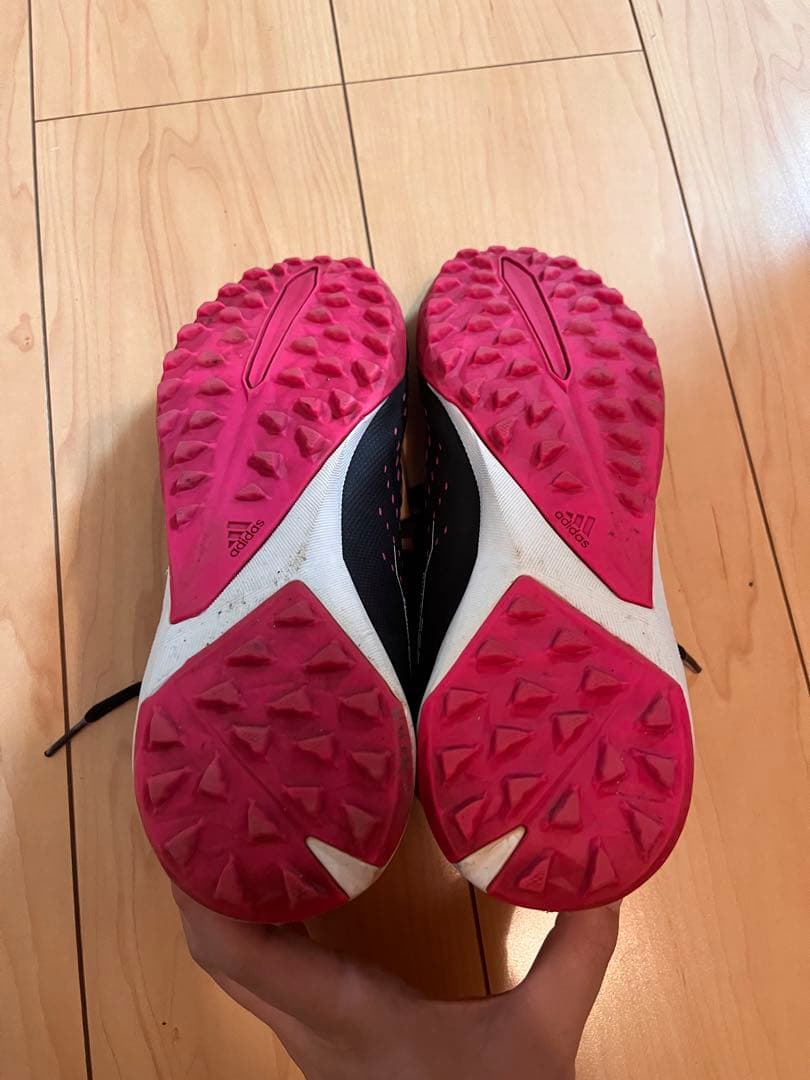 adidas トレーニングシューズ　25cm