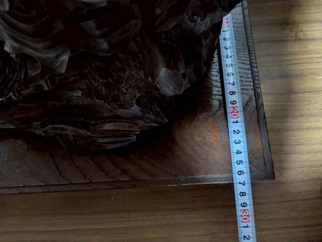木製二人彫刻置物 スタンド付き 約30cm