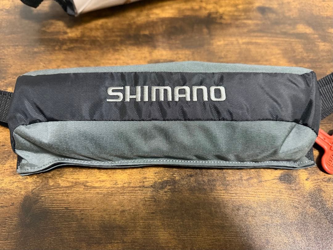 SHIMANO ライフジャケット　自動膨張式