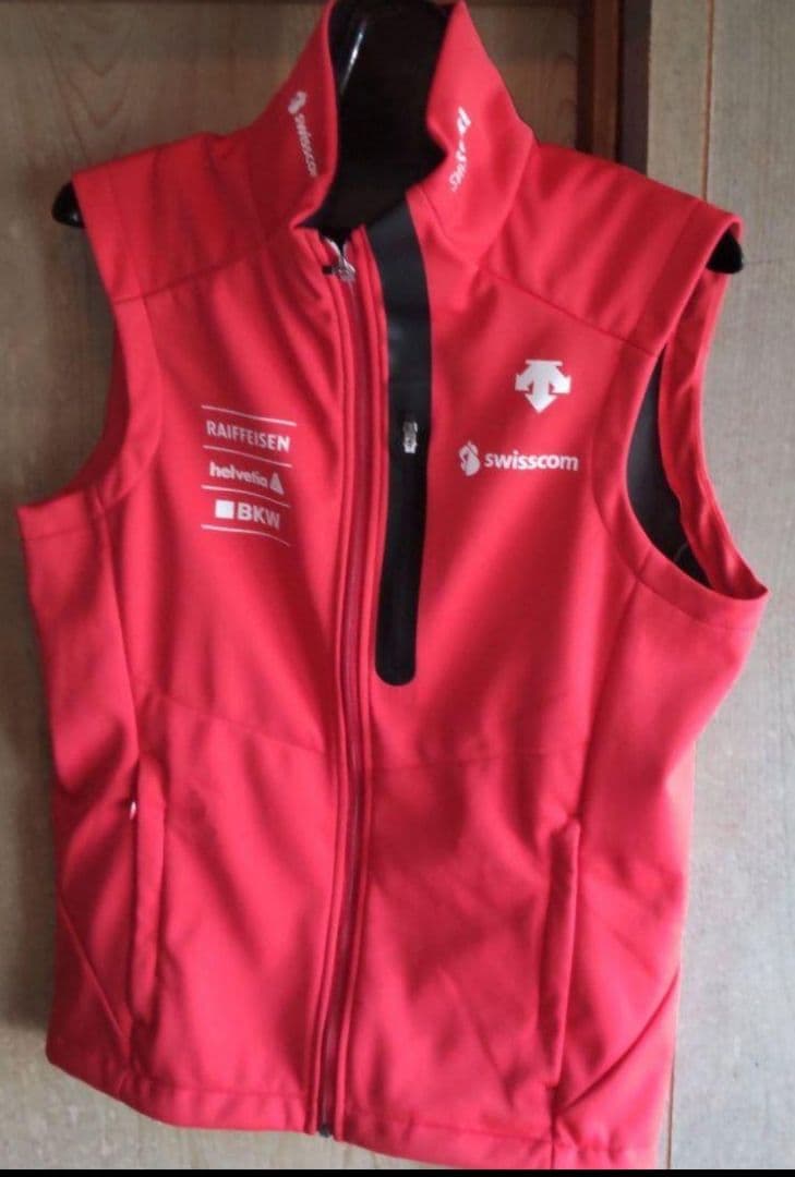 極美良品 DESCENTE Swiss Team Model VEST