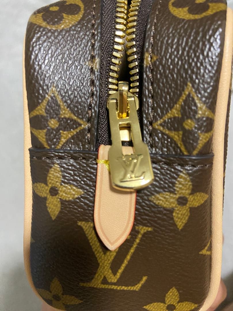 Louis Vuitton ハンドバッグ ハング・オン　ノベルティ