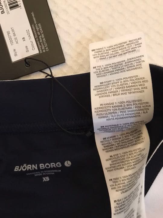 ビヨンボルグ  テニスウェア　紺色スコート　US-XSサイズ　新品