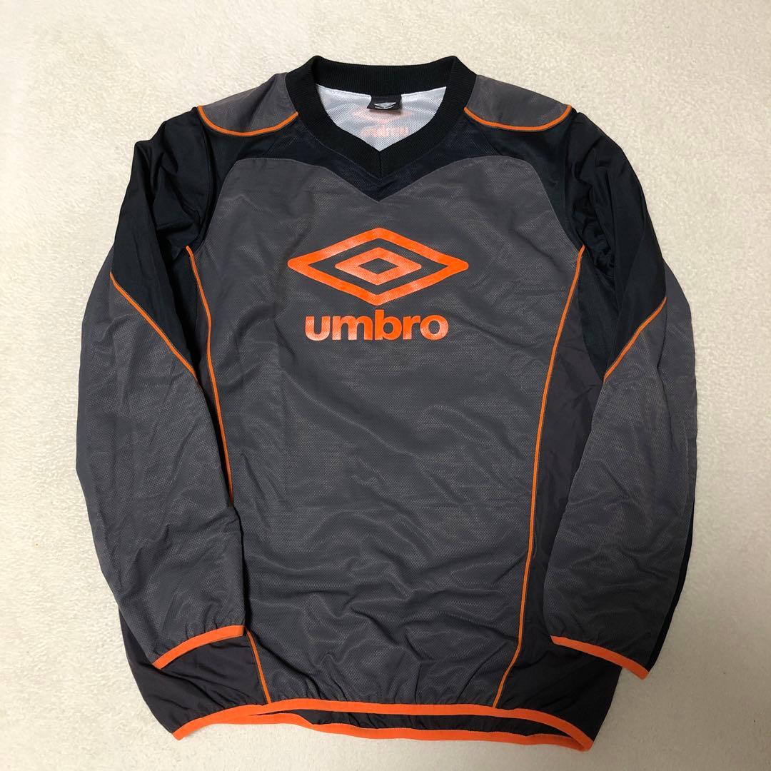 umbro アンブロ　ピステセットアップ　厚手　ウインドブレーカー上下　グレー
