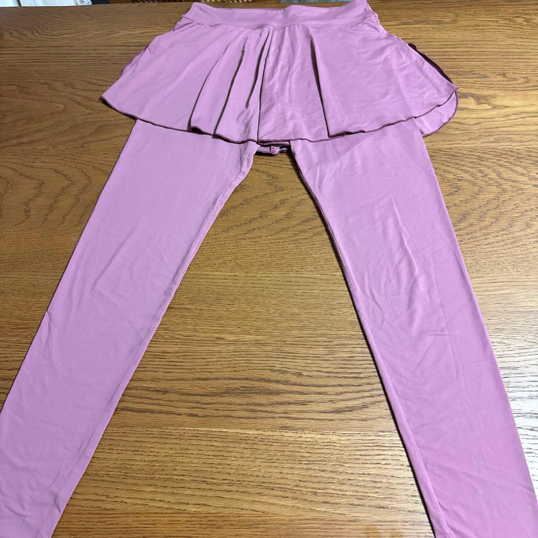 ヨガ　ピンク スカート付きショートパンツ