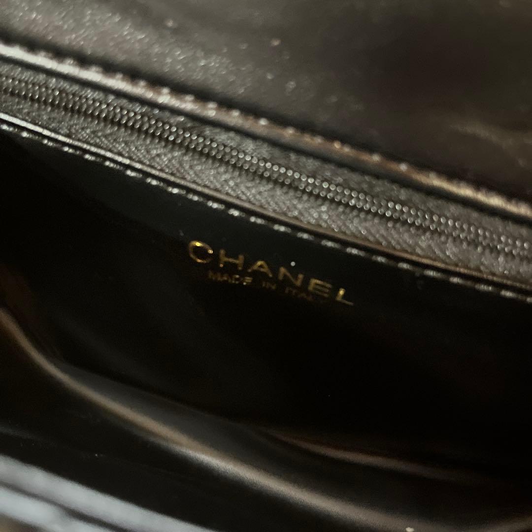 CHANEL キルティングショルダーバッグ　ハートチェーン　ノベルティー