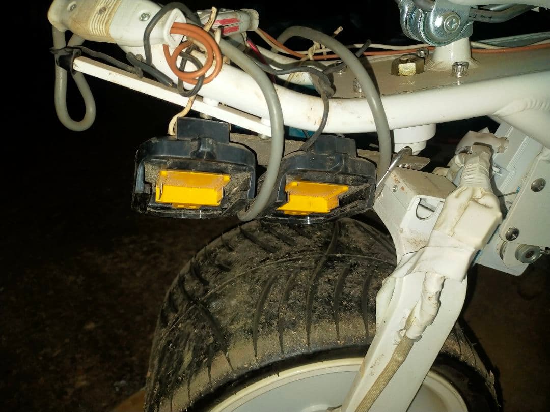 電動一輪バイク　ONE WHEEL ワンホイール　マキタ14.4v4個駆動