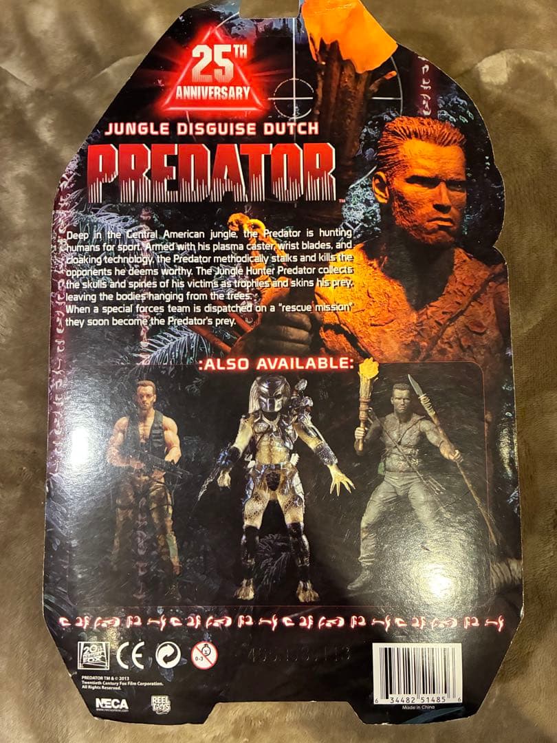 ￼ NECA プレデター ジャングル ディスガイズ ダッチ フィギュア