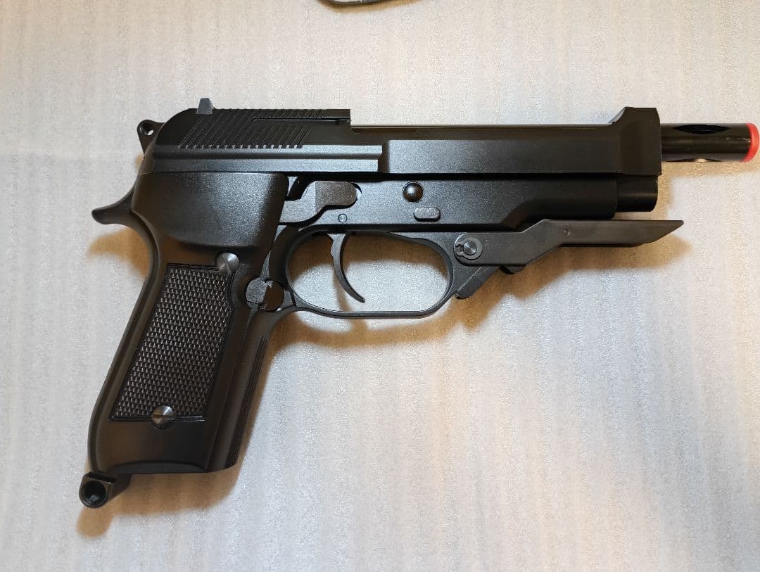 KSC M93R ガスブローバックガン　予備マガジン付き　値下げ交渉OKです