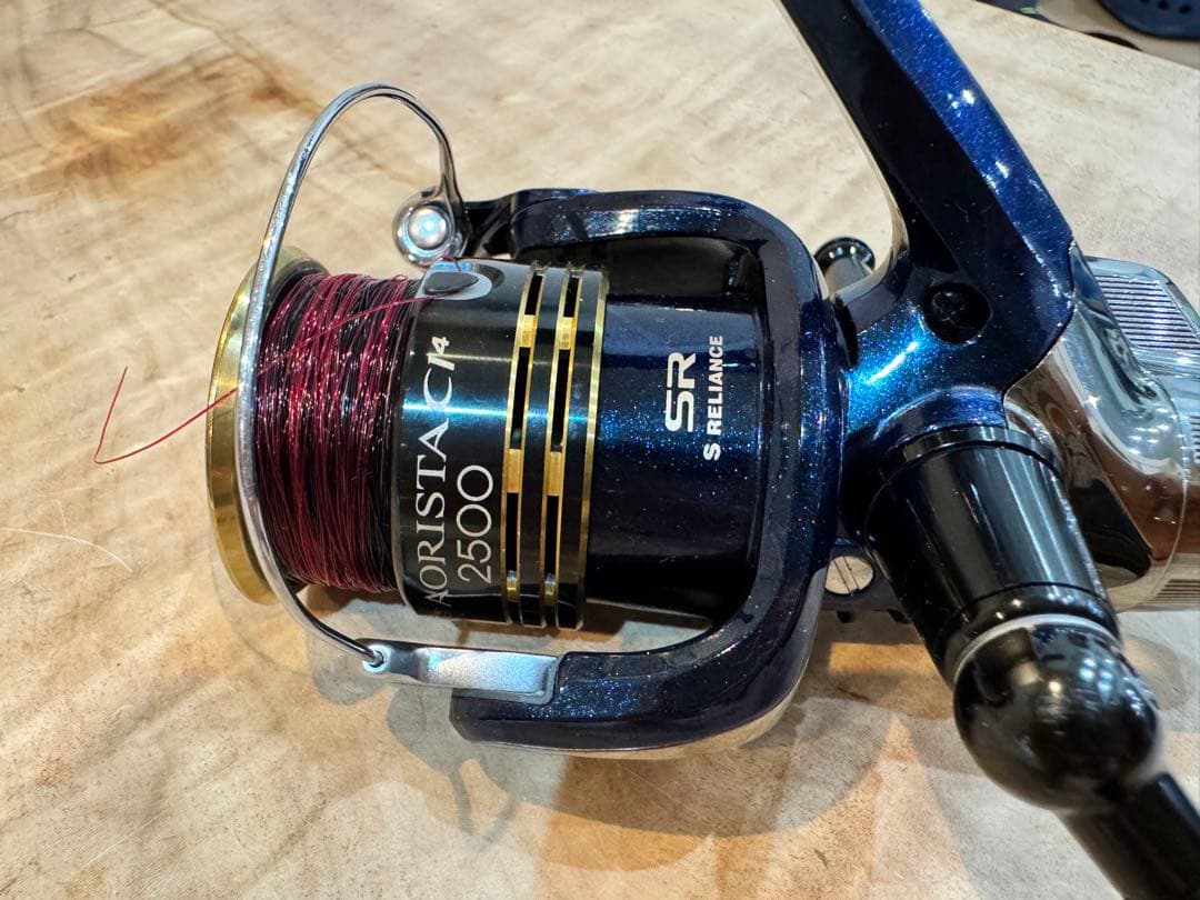 SHIMANO AORISTA CI4 2500 リール