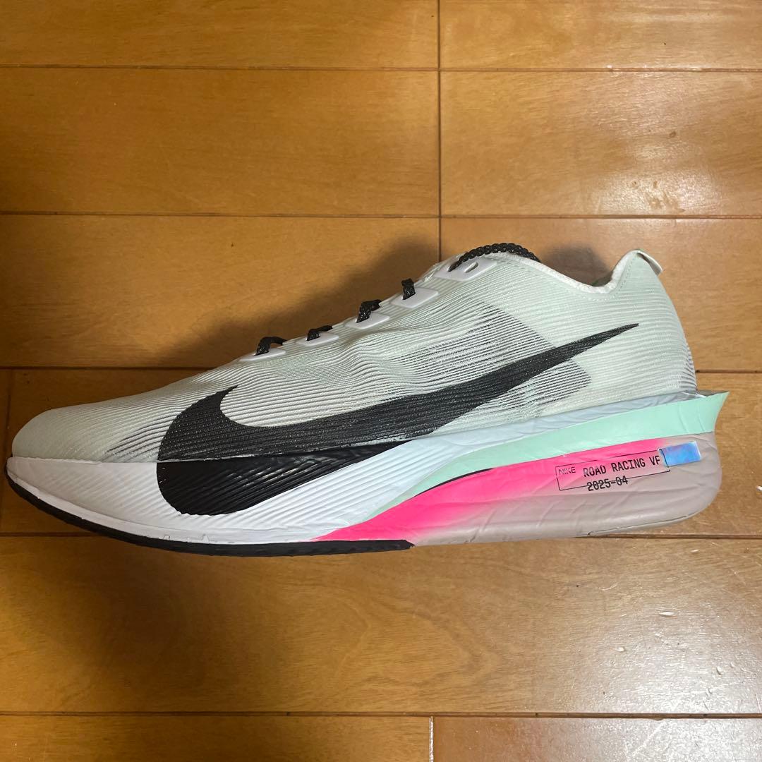 NIKEヴェイパーフライ4