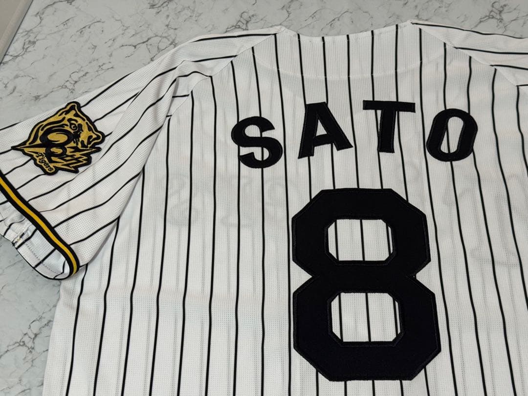 阪神タイガース 佐藤輝明選手のユニホームです！