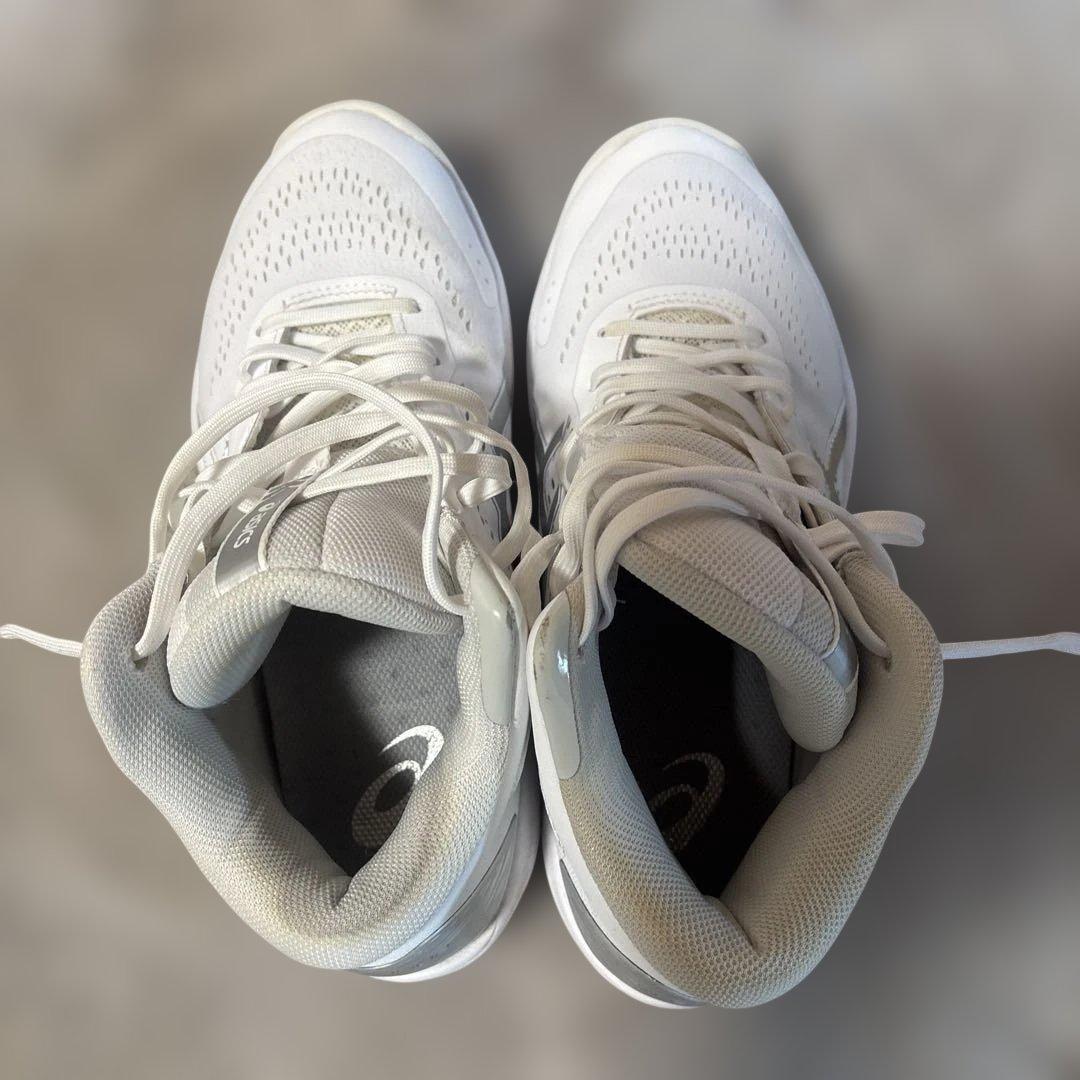 asics バスケットボールシューズ ホワイト ハイカット　25.0㎝