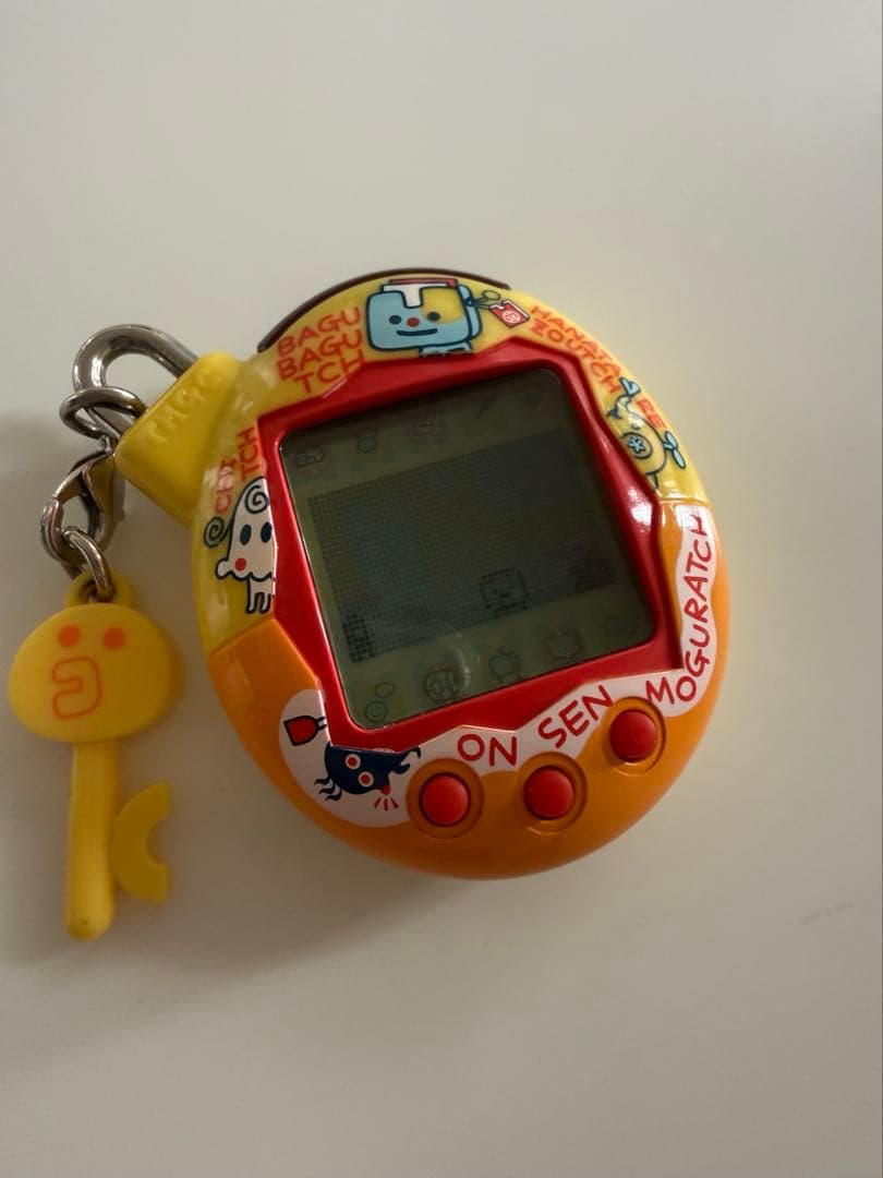 いぇー！ふぁみりーイロイロ！たまごっちプラス ふぁみたまペット