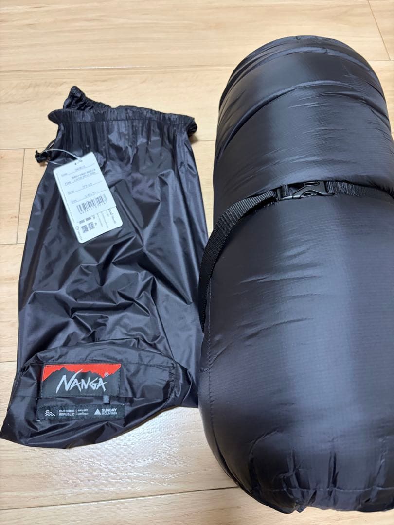 NANGA 寝袋 ブラック 収納袋付き