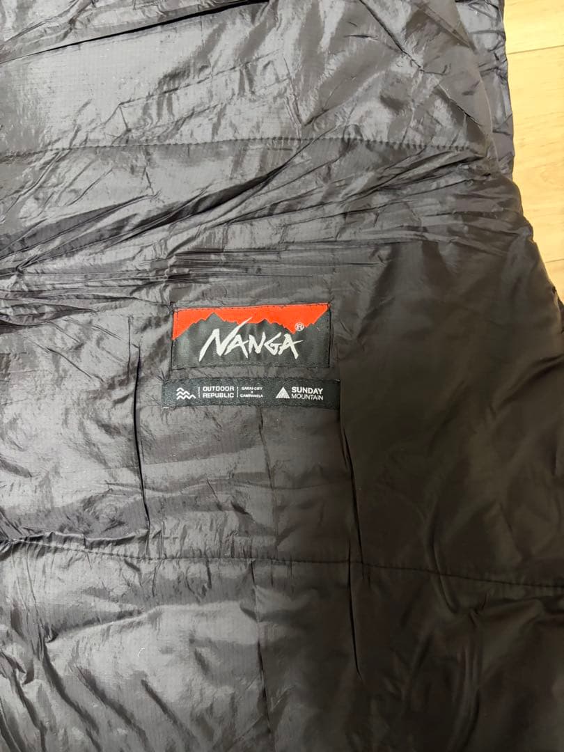 NANGA 寝袋 ブラック 収納袋付き