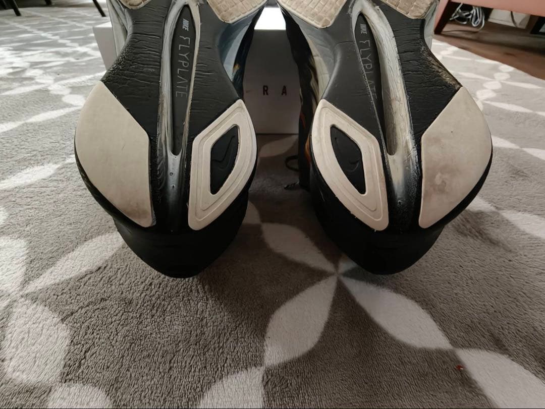 NIKE ヴェイパーフライ4 26.0㎝