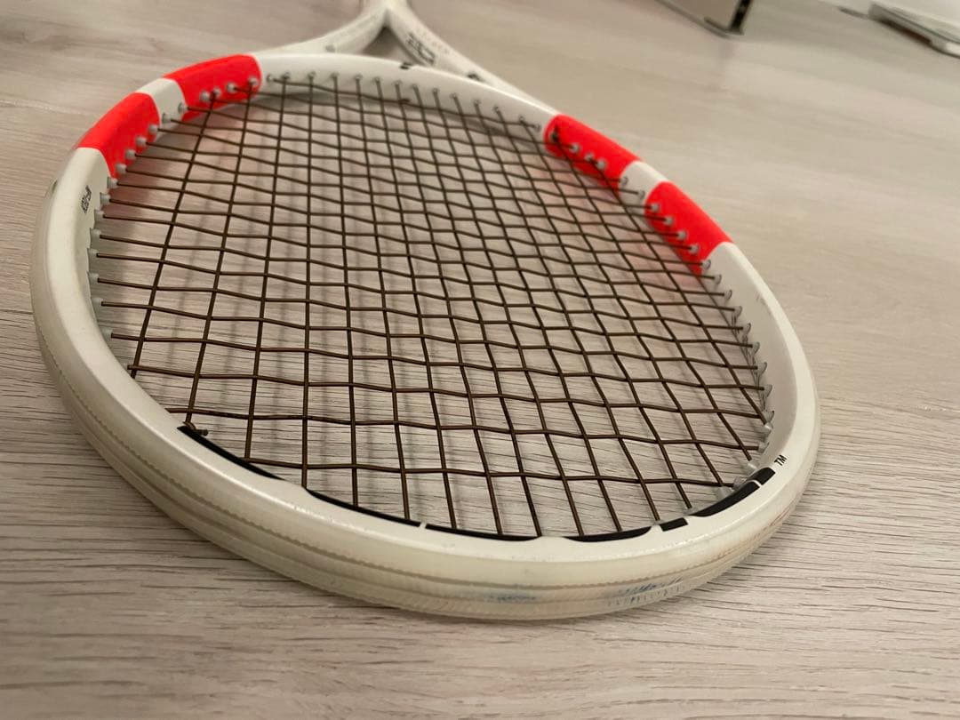Babolat Pure Strike 97 G2 ピュアストライク
