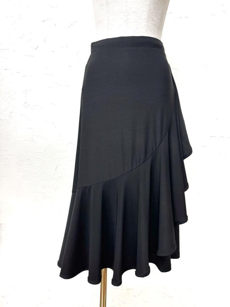 【ラテン】新品　中丈　フリル　社交ダンス　スカートｂ693