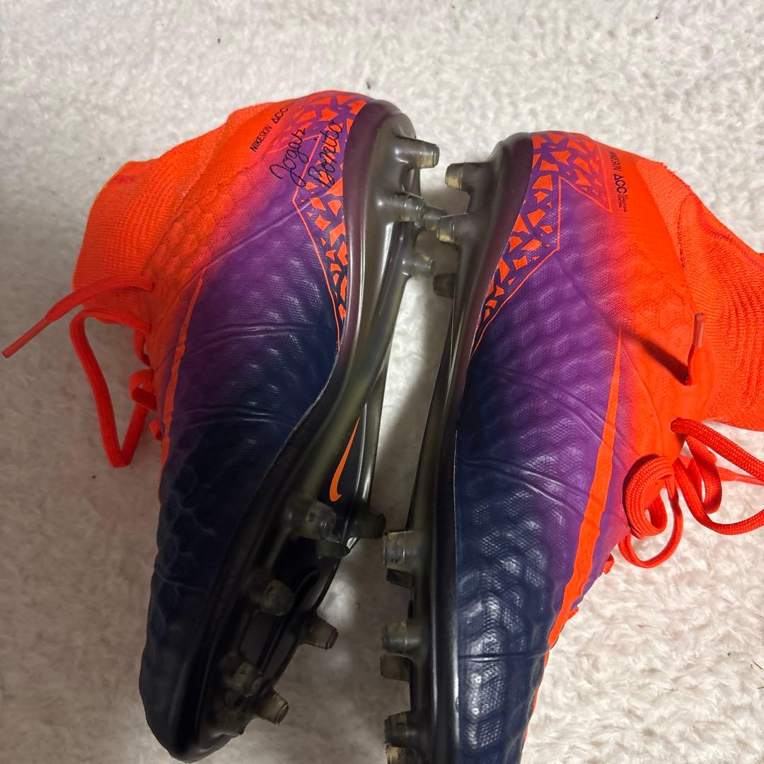 Nike Hypervenom ナイキハイパーヴェノム