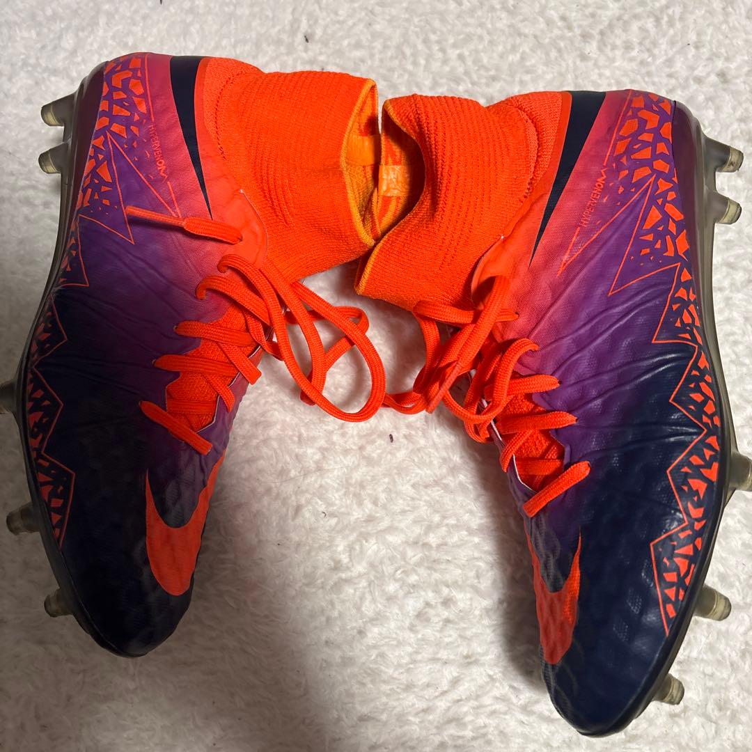 Nike Hypervenom ナイキハイパーヴェノム