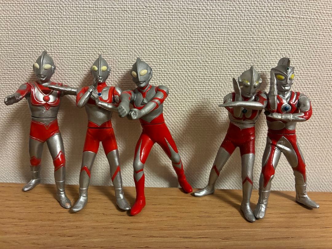【中古】ウルトラマンシリーズ 怪獣フィギュアセット 約57体