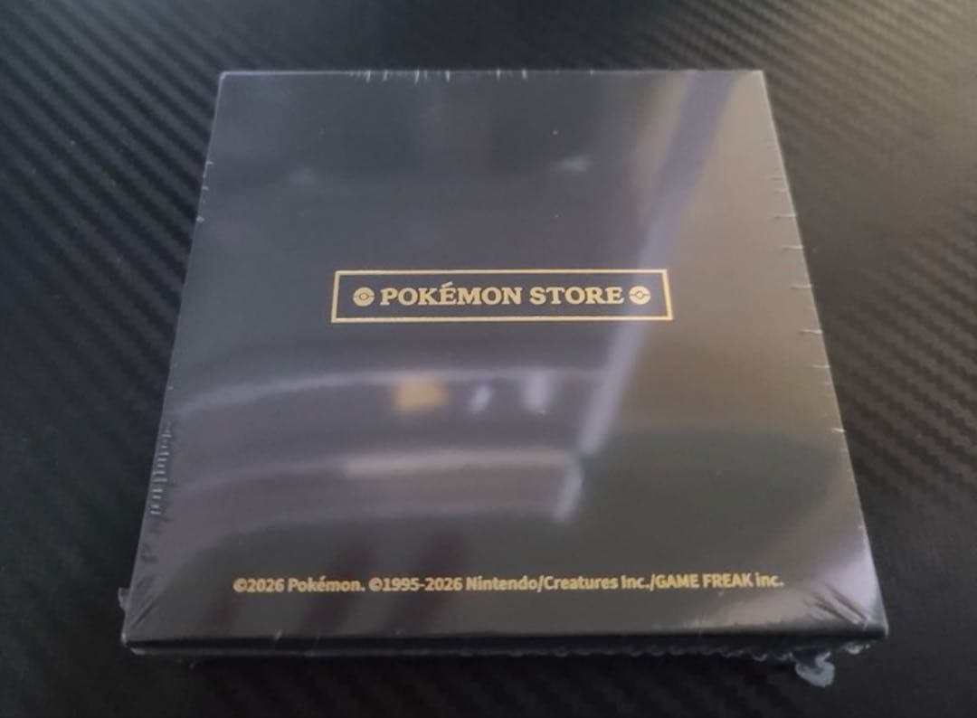 ポケモン ピンバッジ ピンズ　ポケモン30周年 御三家　韓国限定　ヒトカゲ　韓国