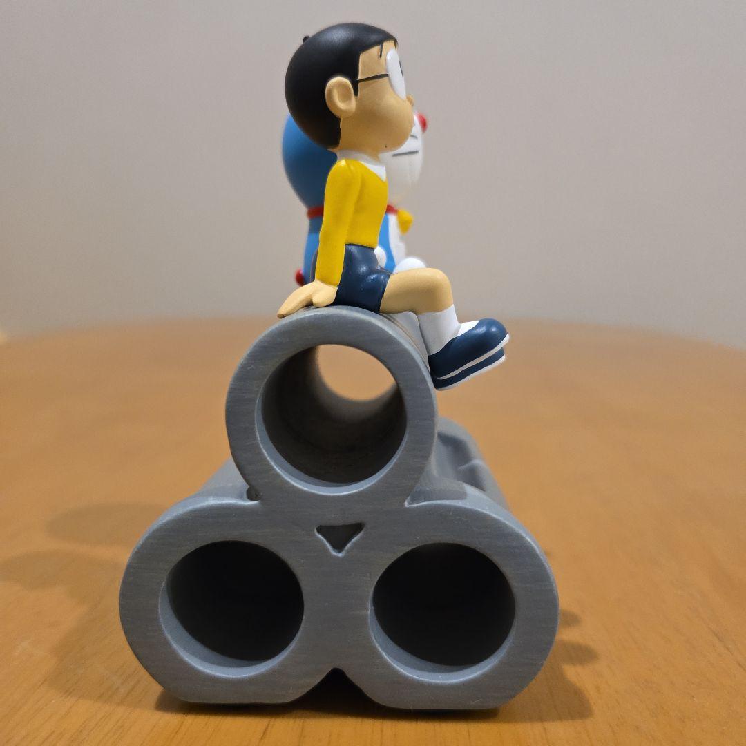 ドラえもん　フィギュア　カレンダー
