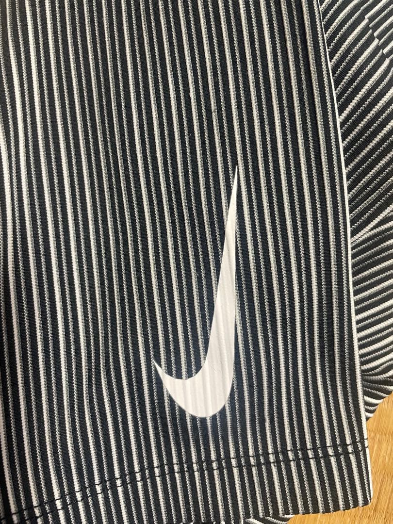 NIKE エアロスイフト ハーフタイツ サイズ L