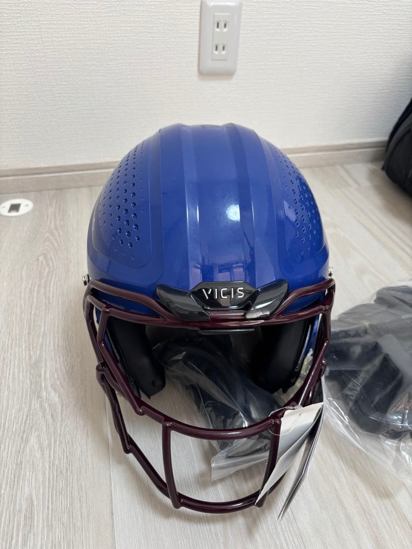 アメフトヘルメットVICIS ZERO2 安全性能はspeed flexより上