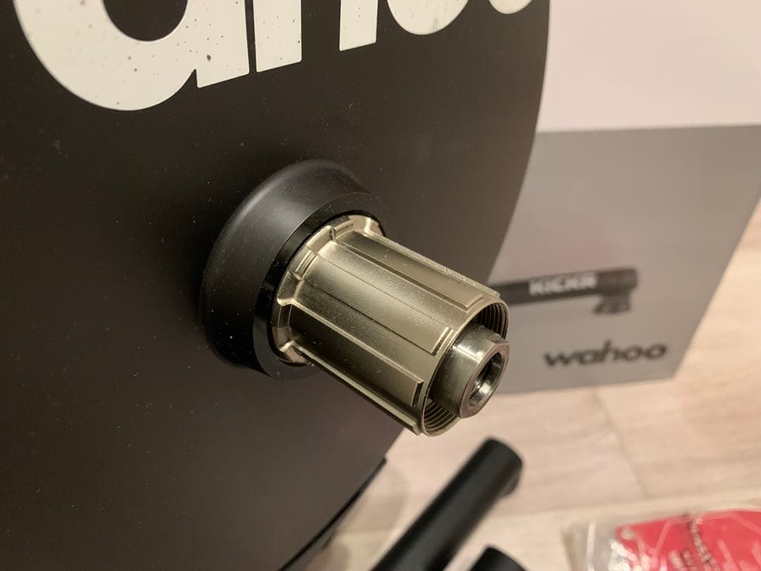 【美品】Wahoo KICKR スマートトレーナー V4