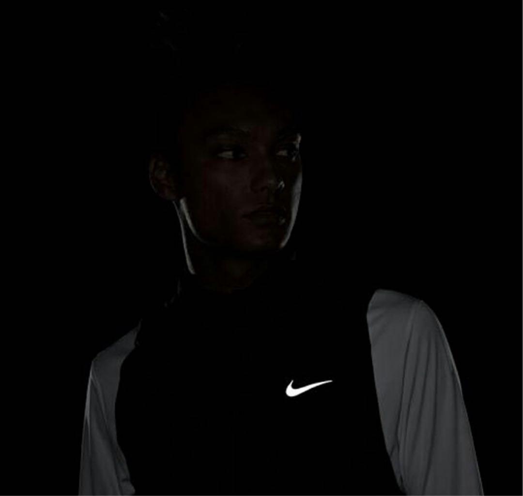 NIKE ナイキ　中綿ベスト アウター 防寒 ランニング ベスト　Mサイズ