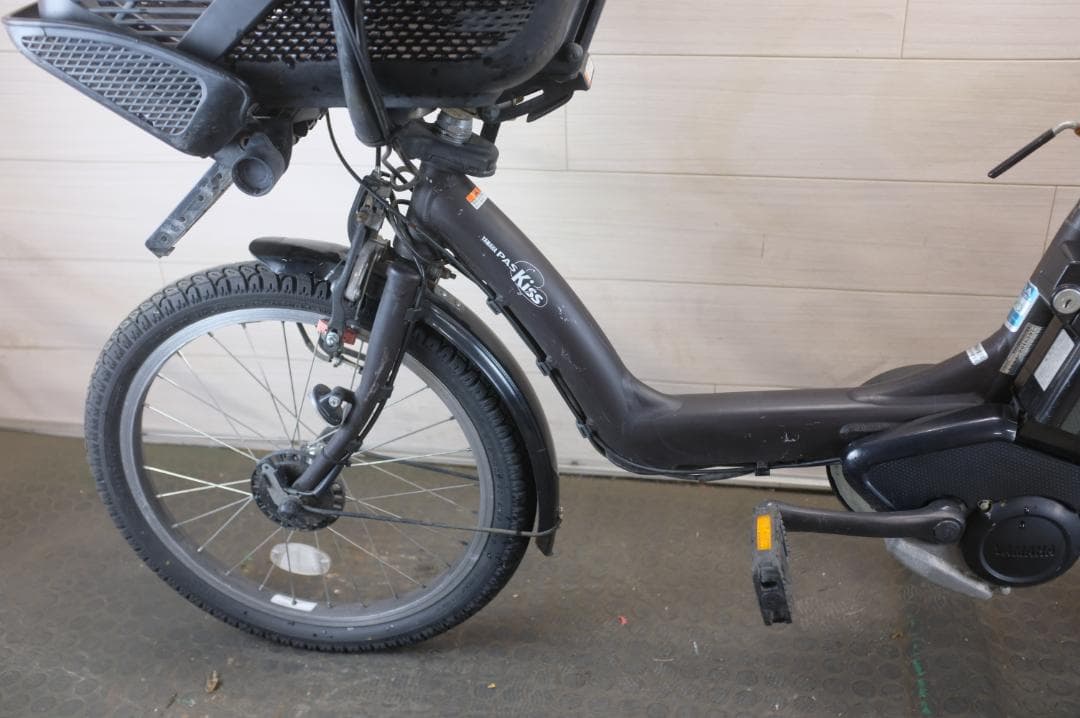 電動自転車 ヤマハPAS　KISS 20インチ3段8.7Ah（4点灯）充電器あり
