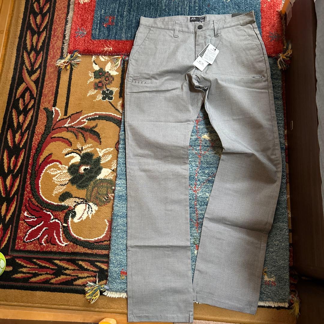 オークリーゴルフパンツ　メンズ新品未開封タグ付き