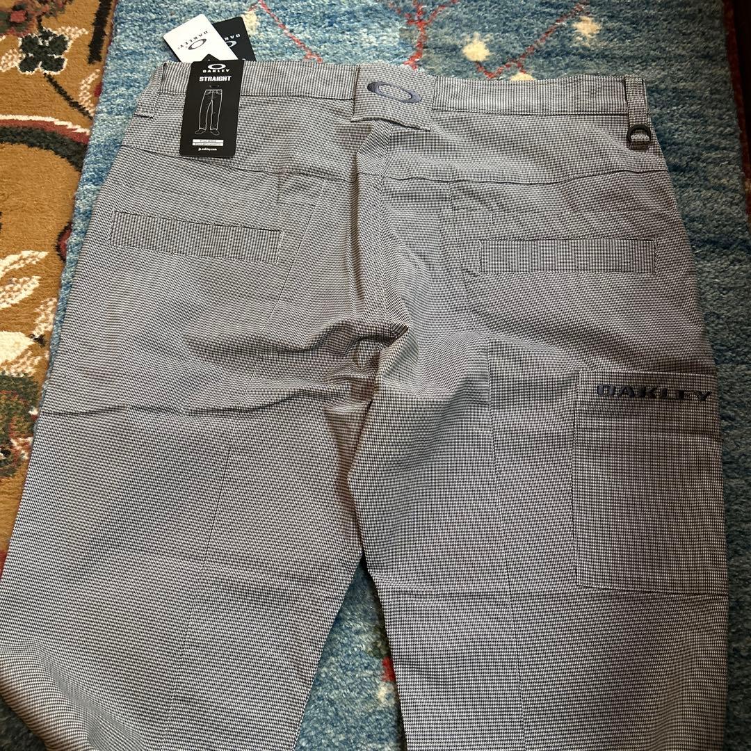 オークリーゴルフパンツ　メンズ新品未開封タグ付き