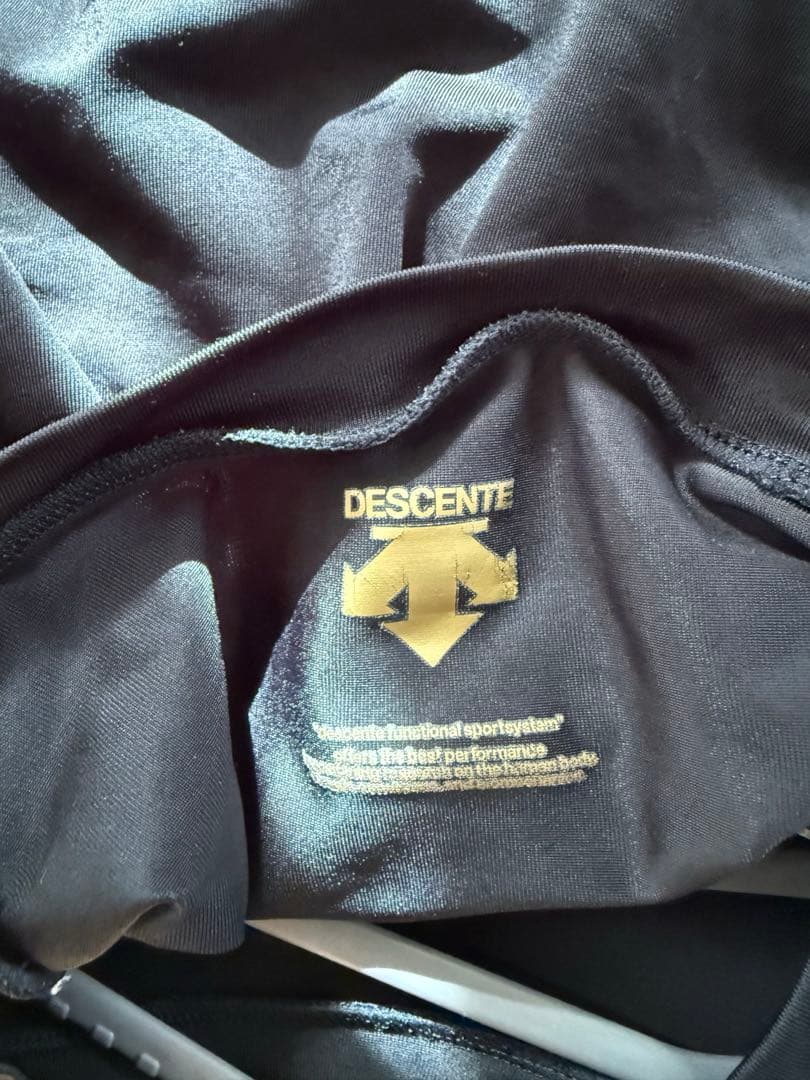 非売品DESCENTE デサント スキー　インナーパッド　メンズ レディース