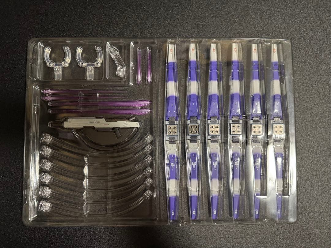 LBUILD Hi-νガンダム
