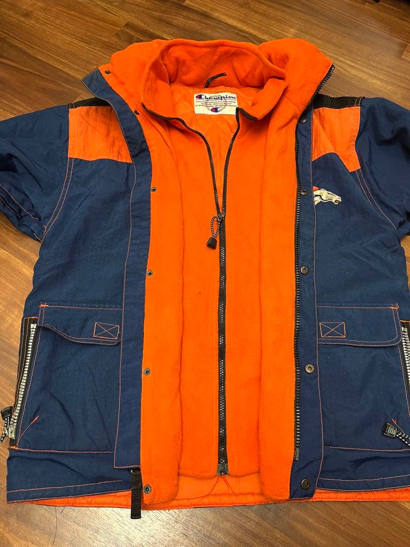 ☆NFL☆DENVER BRONCOS☆ブロンコス中綿アウタージャケットL-XL