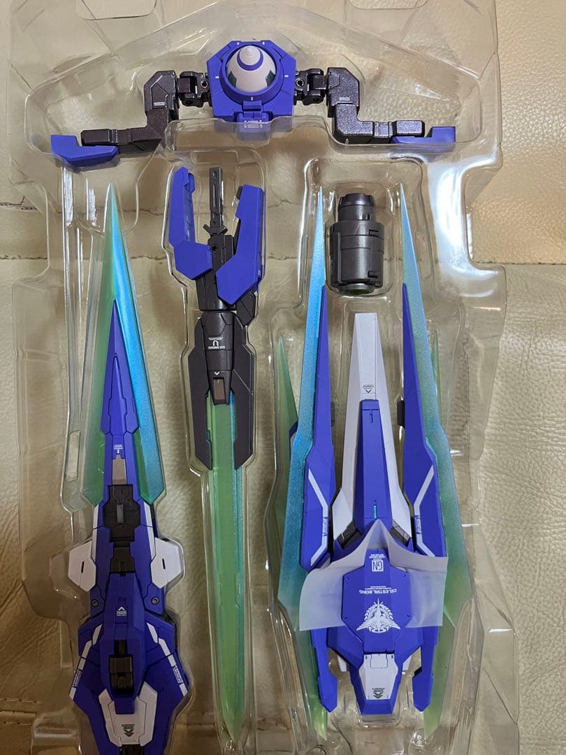 L BUILD ダブルオークアンタ フルセイバー　＋オプションパーツ