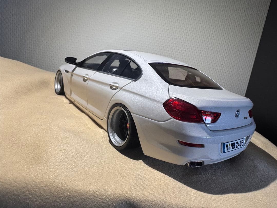  650i ミニカー ホワイト