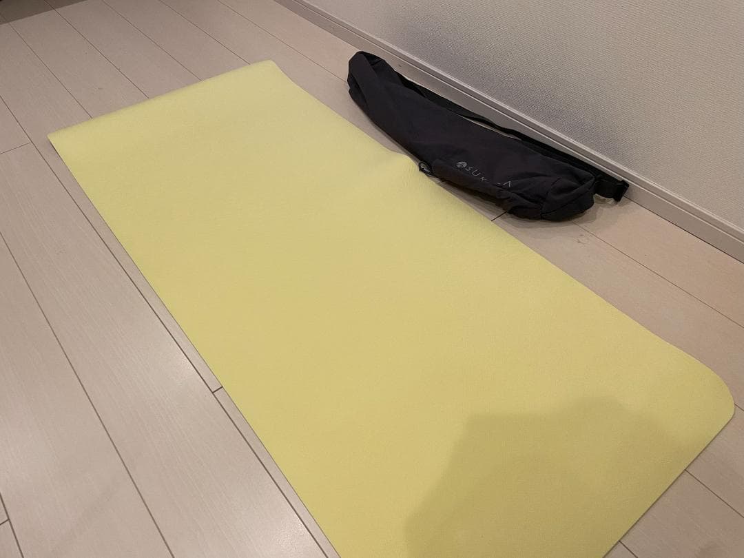 SUKALA.ヨガピラティス ヨガマット４ミリ　ラグ、ケースセットLAVA