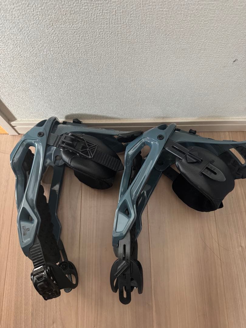 Salomon スノーボードビンディング Rhythmリズム　Mサイズ　グレー