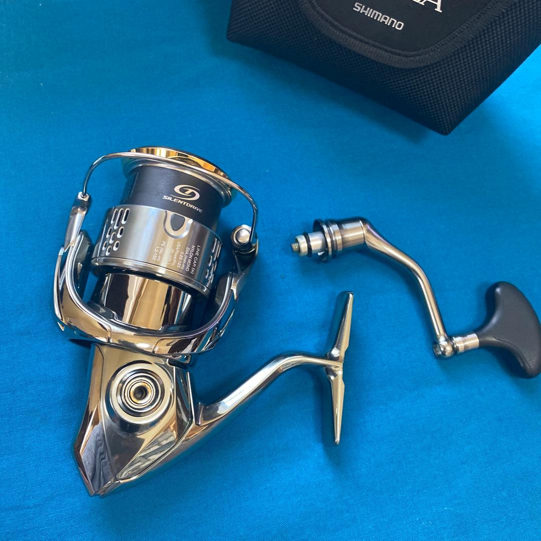 【極美品】シマノSHIMANO 18ステラC3000MHG