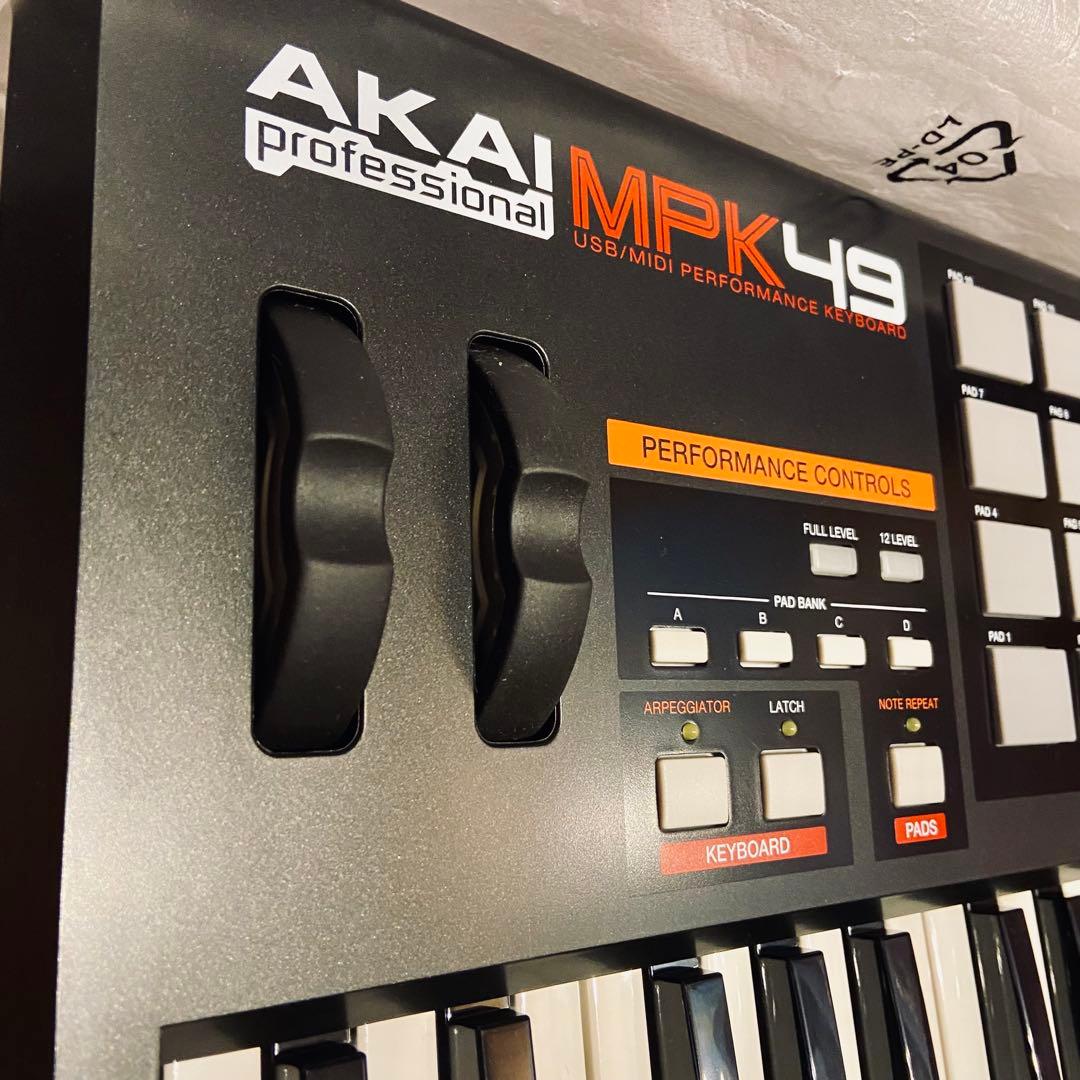 【ほぼ新品・元箱付】AKAI MPK49 MIDIキーボード 動作確認済