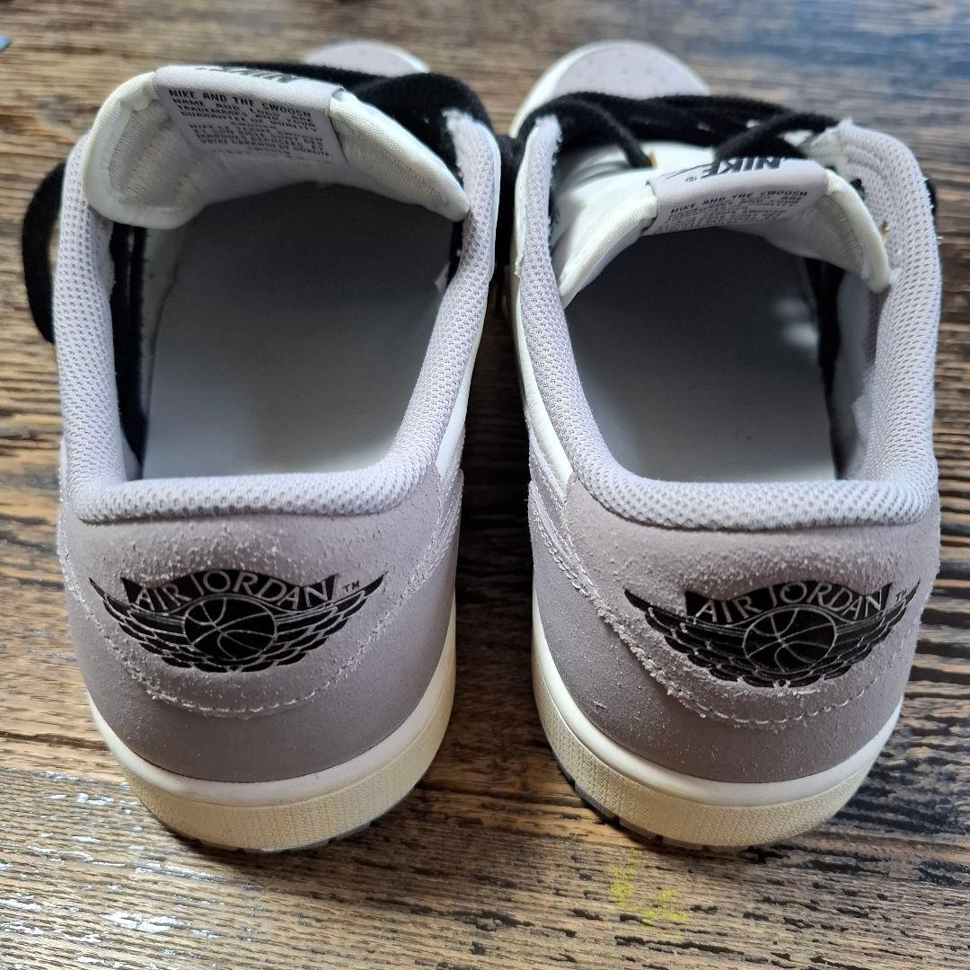 NikeナイキAirJordanエアジョーダン1 Low ホワイト/グレー