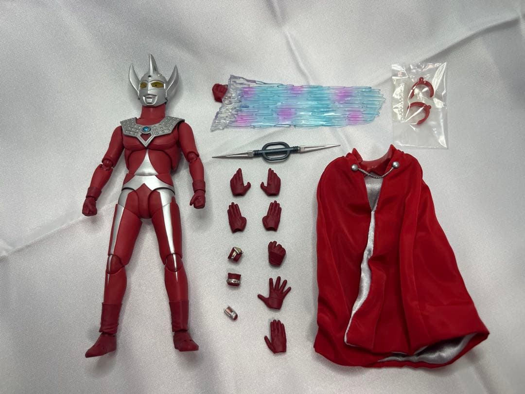 S.H.フィギュアーツ　ウルトラマンタロウ/ブラザーズマント