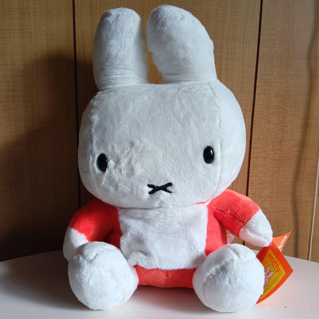 ✧激レア❀新品　ミッフィー　エプロン、スタイ（よだれかけ）スタイル　ぬいぐるみ大