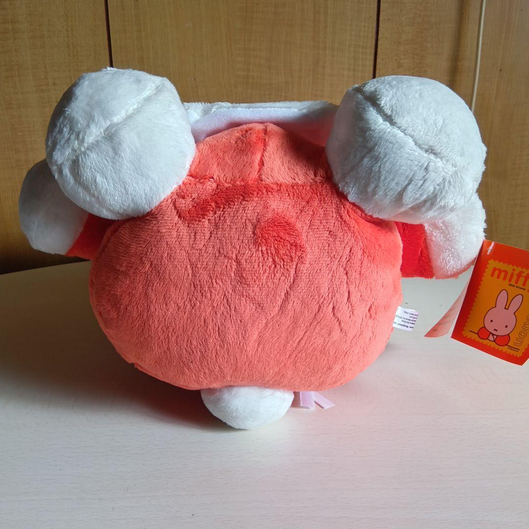 ✧激レア❀新品　ミッフィー　エプロン、スタイ（よだれかけ）スタイル　ぬいぐるみ大