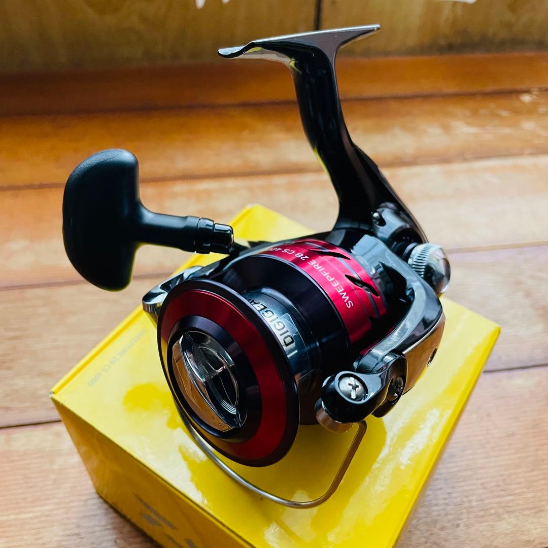 ■希少■新品未使用■ダイワDaiwa Sweepfire 2B CS 4000